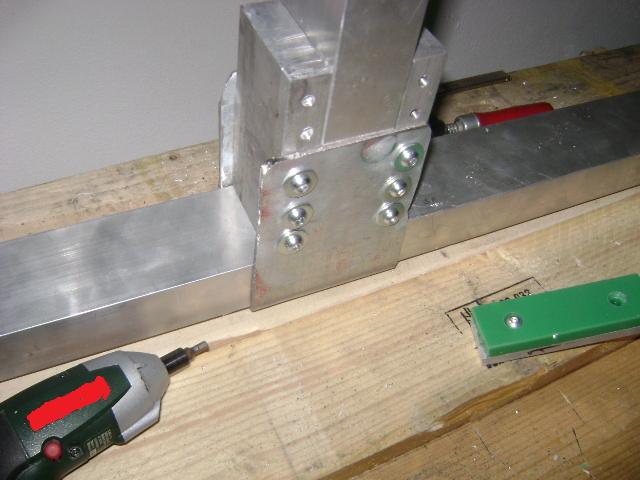 [Immagine: 20093712306_tlindja alsesias dhe kareli 205.JPG]